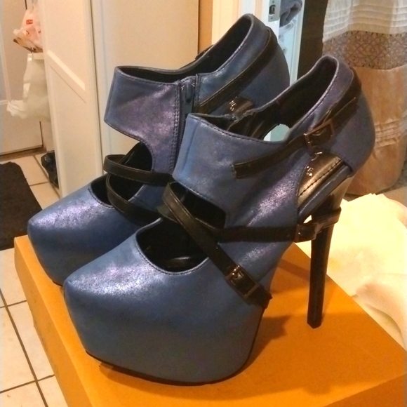 hidden platform heels